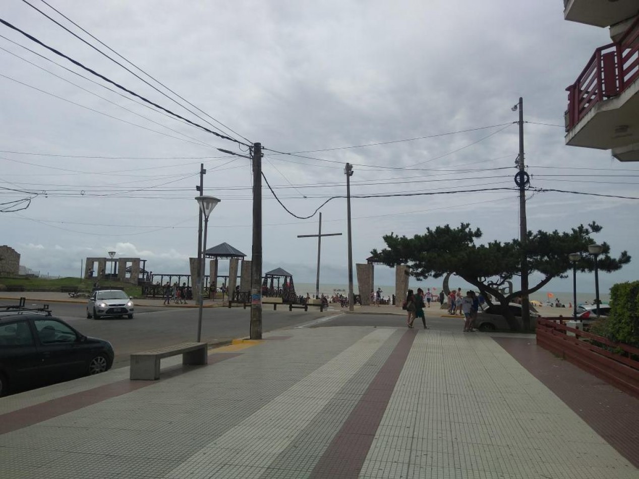 2 AMBIENTES FRENTE AL MAR