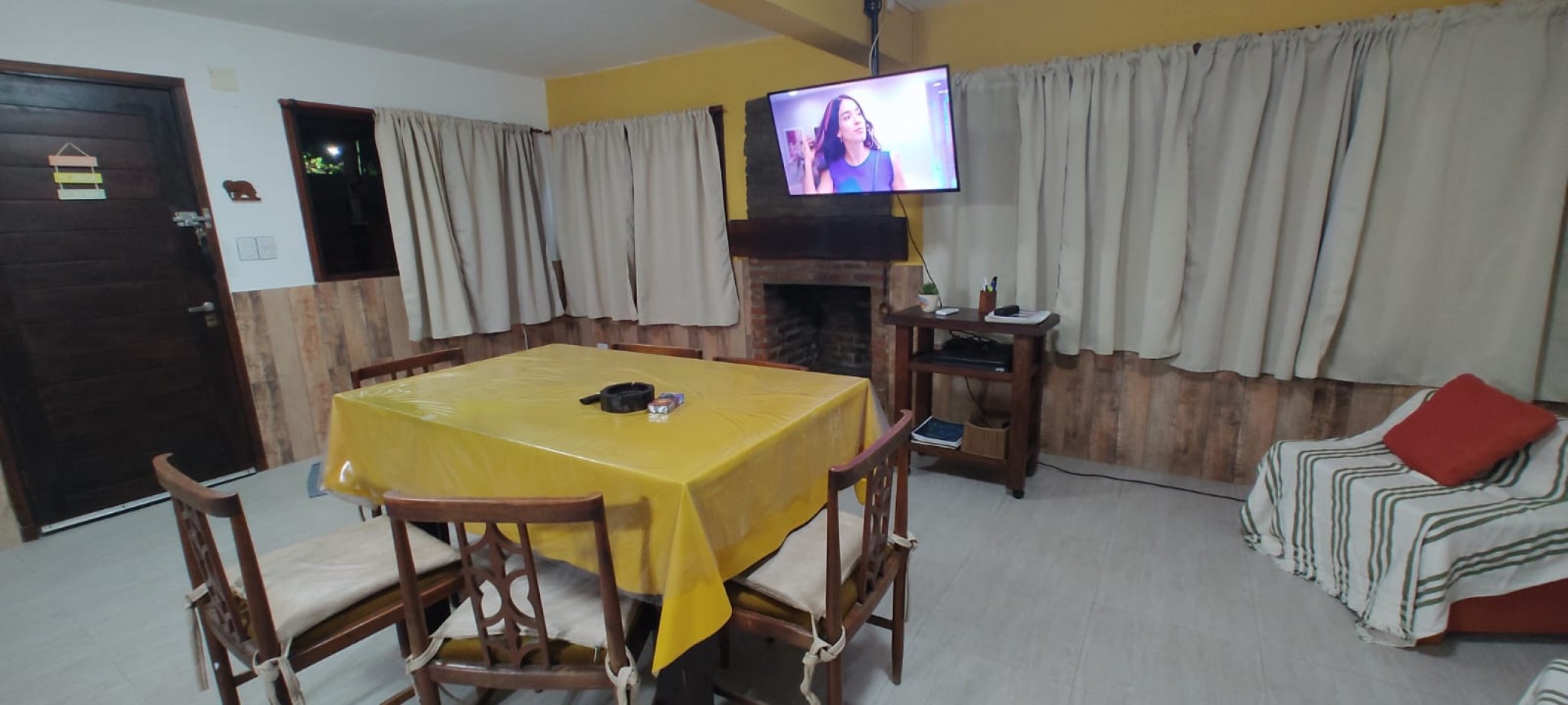 Vivienda y renta en un mismo lugar: casa + monoambiente en Mar de Ajo 