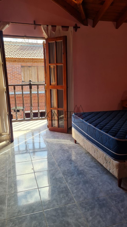 VENTA EN BLOCK - COMPLEJO DE 5 DUPLEX + DEPARTAMENTO