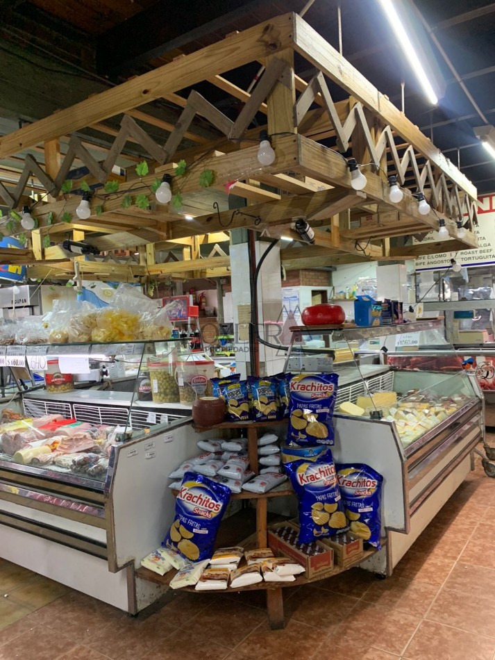 LOCAL EN VENTA!!! + FONDO DE COMERCIO