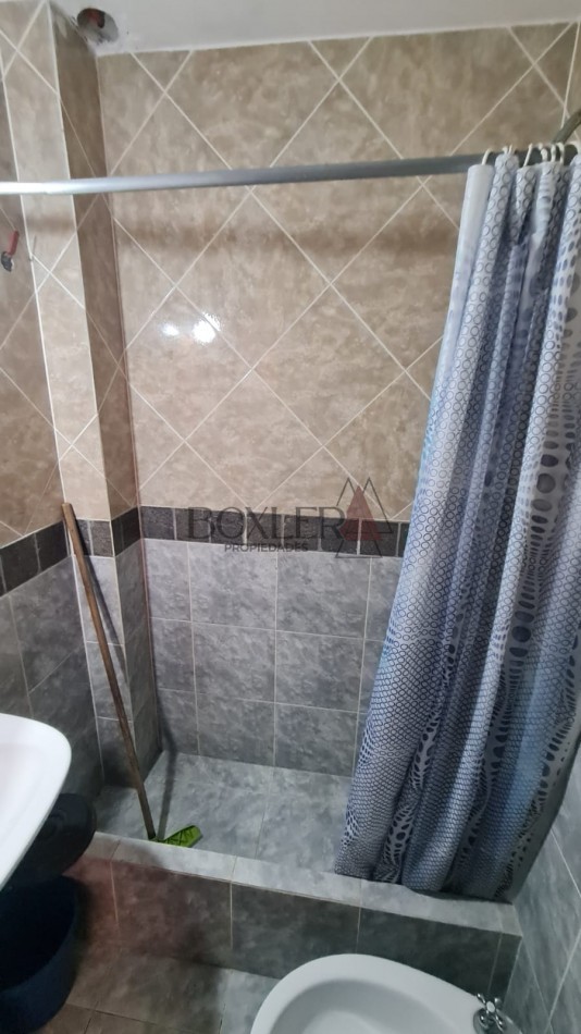 VENTA EN BLOCK - COMPLEJO DE 5 DUPLEX + DEPARTAMENTO