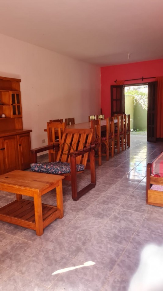 VENTA EN BLOCK - COMPLEJO DE 5 DUPLEX + DEPARTAMENTO