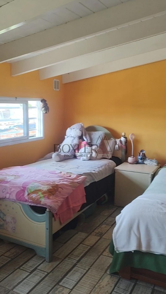 CASA sobre lote propio + GARAGE/TALLER