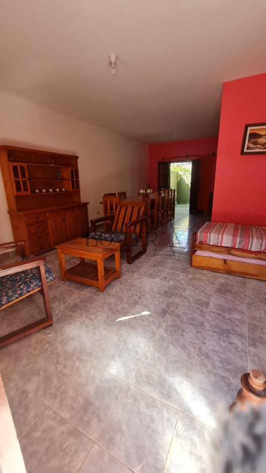 VENTA EN BLOCK - COMPLEJO DE 5 DUPLEX + DEPARTAMENTO