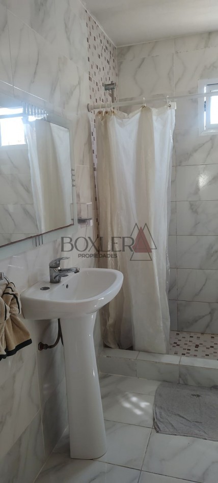 CASA sobre lote propio + GARAGE/TALLER