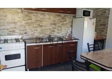 Venta en bloque: 3 dptos y un galpon!!!